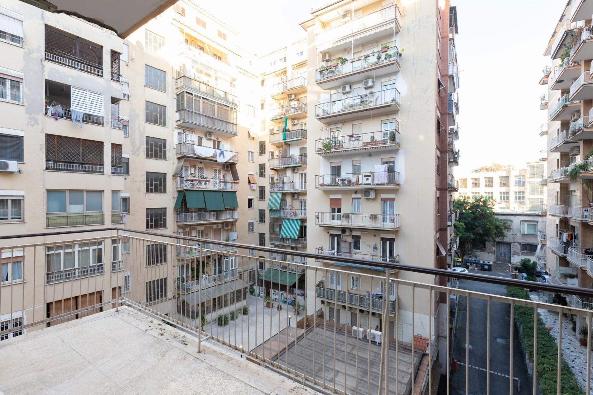 Affittacamere Alpino 76 Rome Exterior photo